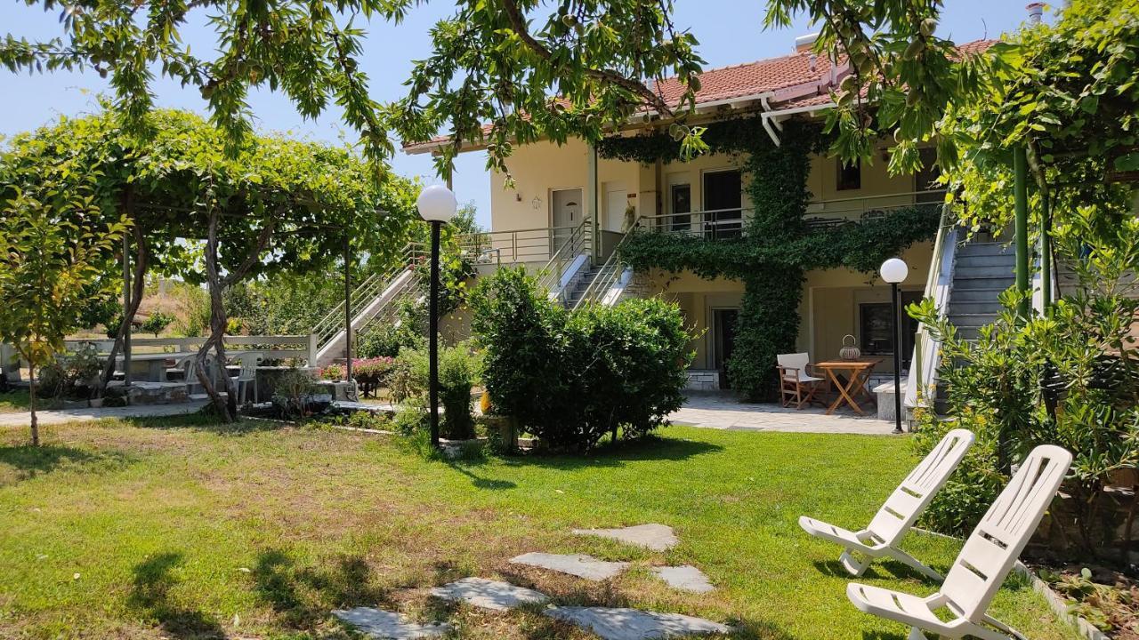 Asterias Maisonette & Apartments Karianí Dış mekan fotoğraf